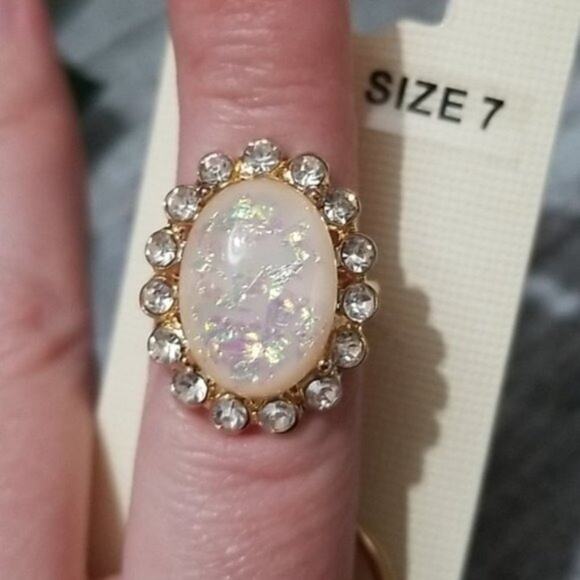 Sophia & Kate Gold Toned Multipack Rings NEW Women's 7 - Picture 2 of 6